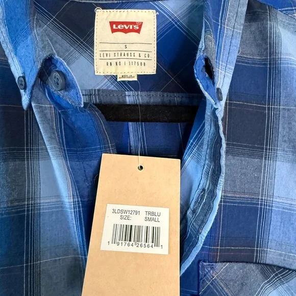 Levi's Men's Blue Checkered Shirt - Picture 3 of 3